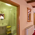 Zur Scheune Отель