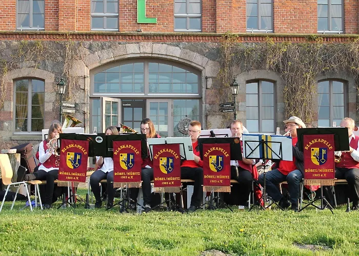 Zur Scheune فندق 3*