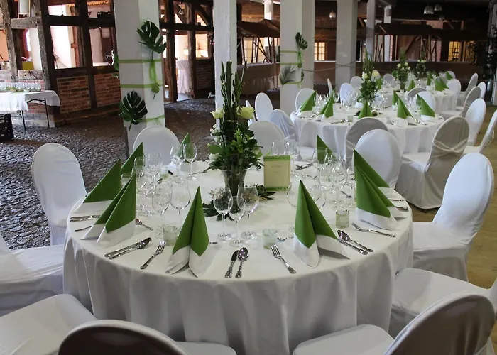 Zur Scheune Otel 3*